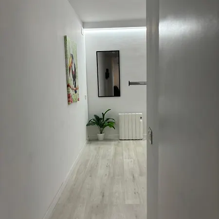 Blanco Y Negro En El Centro 아파트 *
